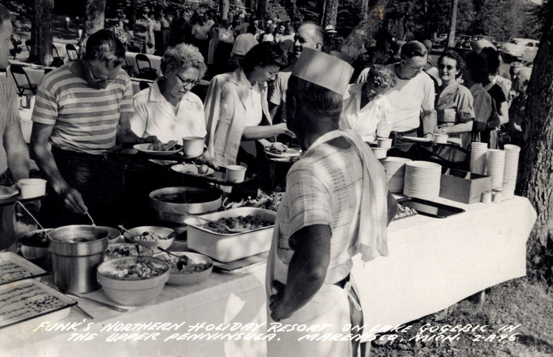 Villa St. Thomas (Funks Northern Holiday Resort) - Vintage Postcard (newer photo)